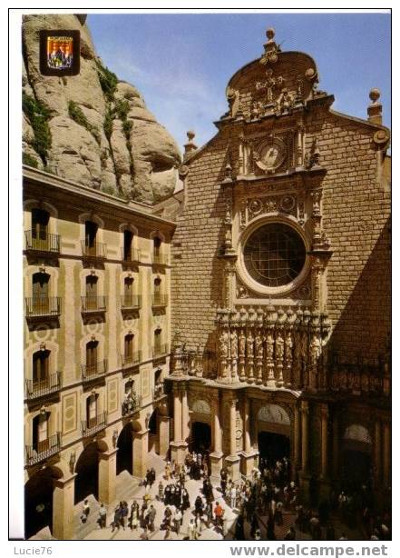 MONTSERRAT -  Le Parvis De La Basilique  -    Atri De La Basilica  -  N° 10 - Tarragona