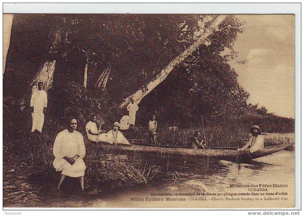 SUPERBE CPA...D´OUGANDA..ANIMEE..MISSIONS DES PERES BLANCS..SEMINARISTES EN EXCURSION SUR UNE PIROGUE... - Ouganda