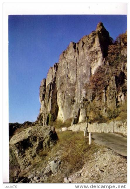 Près Du CAYLAR, Les Rochers Surplombant Le Col Du Pas De L´ESCALETTE  - - Lodeve