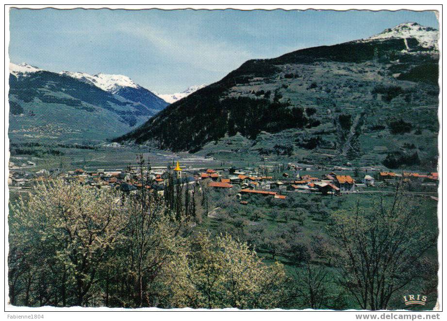 BOURG SAINT MAURICE CPSM DENTELEE COULEUR BOURG ST MAURICE VUE D'ENSEMBLE LA MONTAGNE DE COURBATON - Bourg Saint Maurice