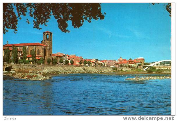 CARTE POSTALE DE LANGEAC - LE QUAI EN BORDURE DE L ALLIER - Langeac