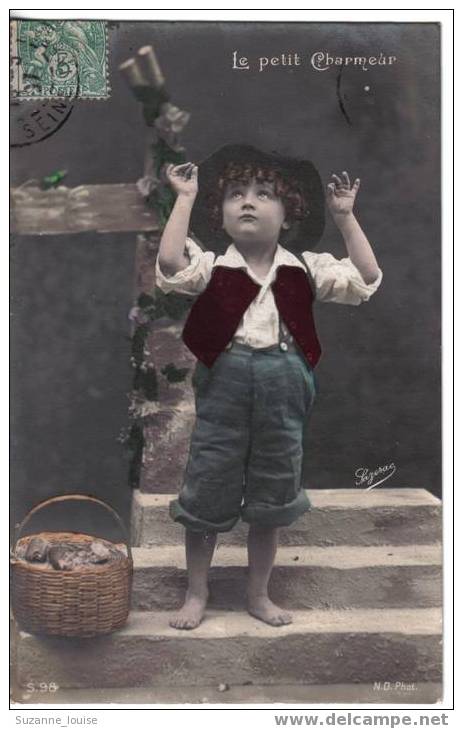 CPA -  4 Cartes.    - "Le Petit Charmeur" - Collections, Lots & Series