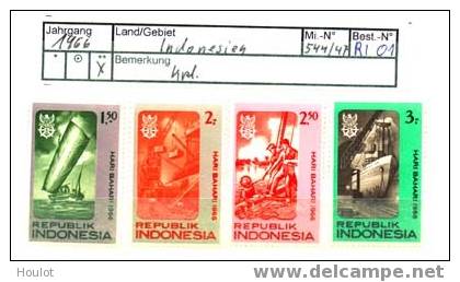 Niederlande Mi. N° Indonesien 544/47 ** Kpl. Satz Tag Der Seefahrt - Suriname ... - 1975