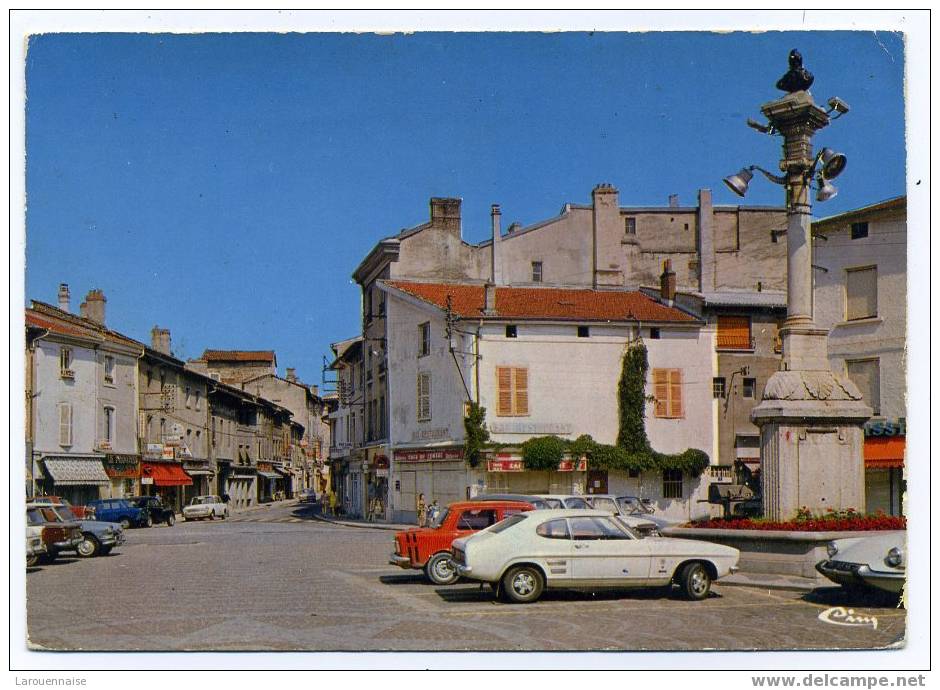 Montluel, Place Carnot Et La Grande Rue. - Montluel