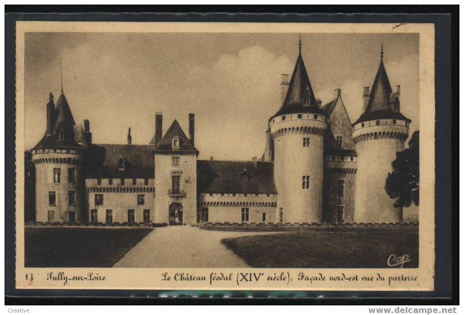 SULLY SUR LOIRE *LE CHATEAU FÉODAL - Sully Sur Loire