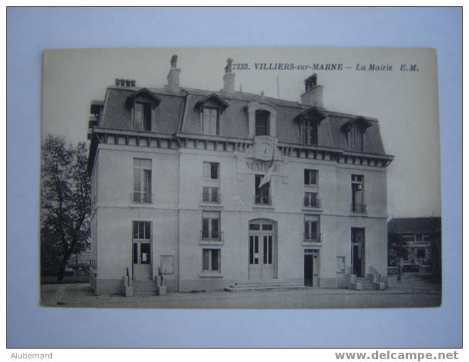 Villiers Sur Marne. La Mairie - Villiers Sur Marne