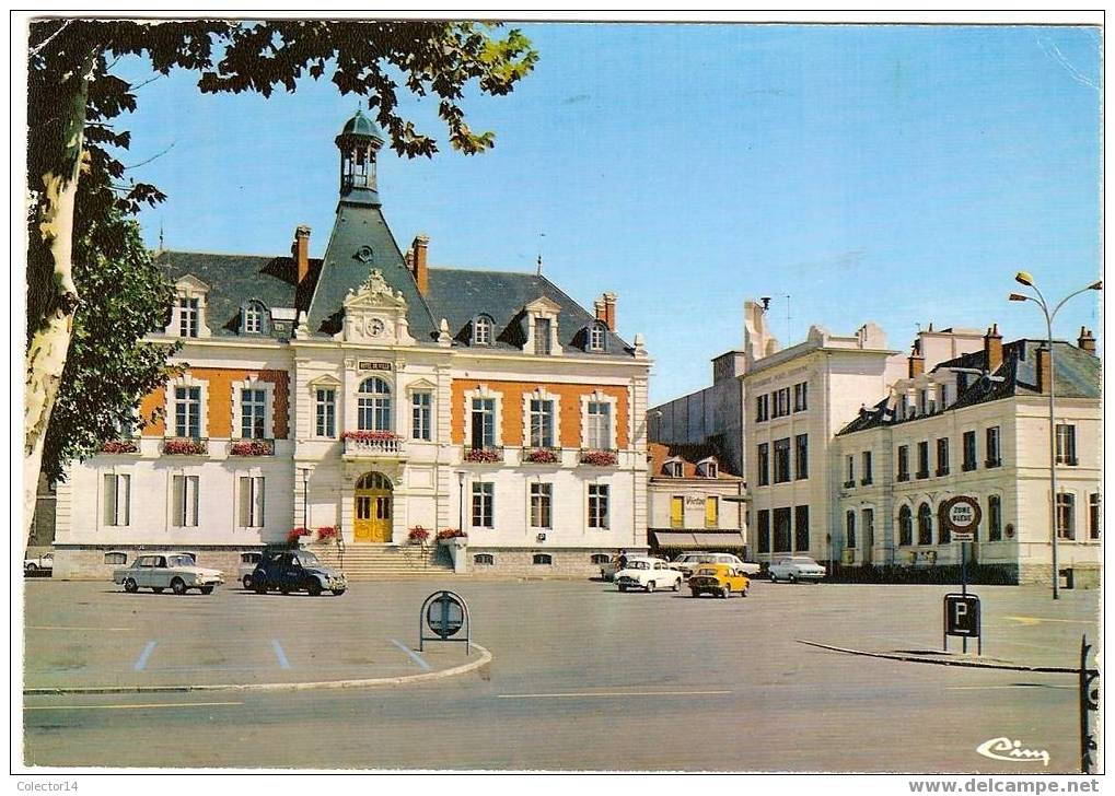 MONTCEAU LES MINES HOTEL DE VILLE 1986 - Montceau Les Mines