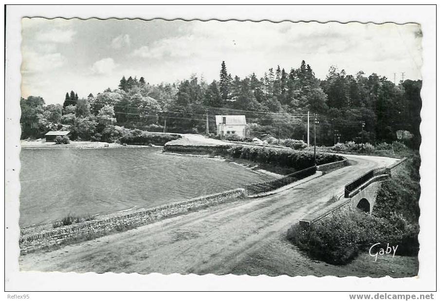 PLOERMEL - L'Etang Et Le Nouveau Pont - Ploërmel