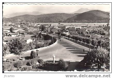 31 - St GAUDENS - Vue Panoramique Sur Les Pyrénées - Semi Moderne Petit Format - Saint Gaudens