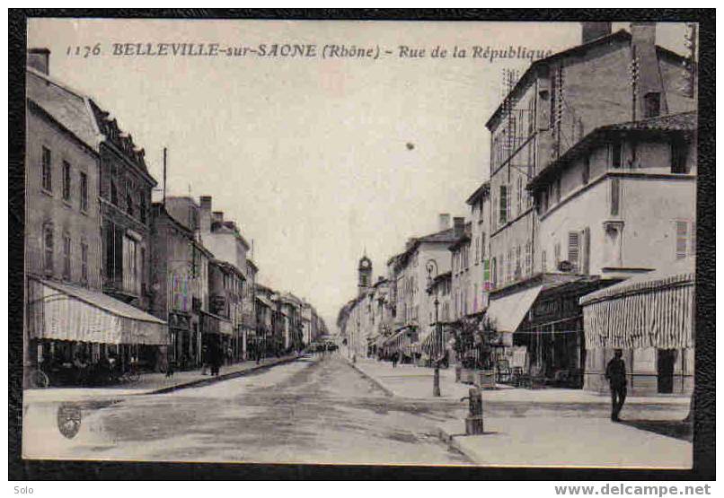 BELLEVILLE SUR SAONE - Rue De La République - Belleville Sur Saone