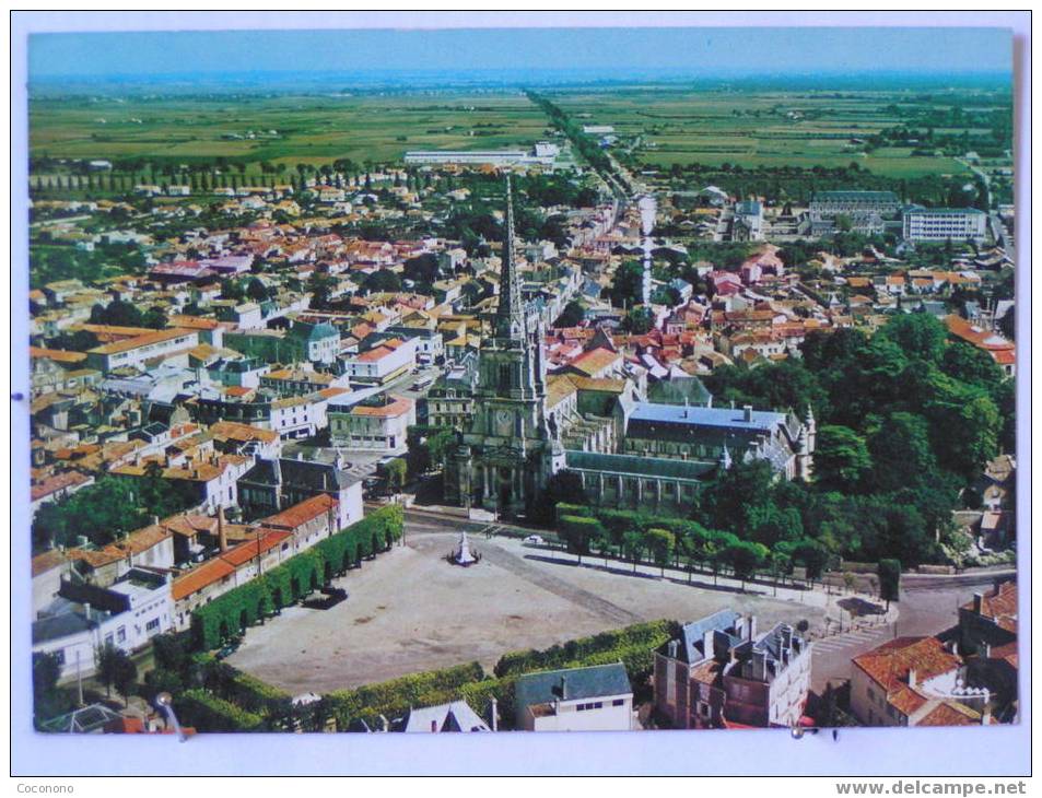 Luçon - Vue Aérienne - Place Richelieu - Lucon