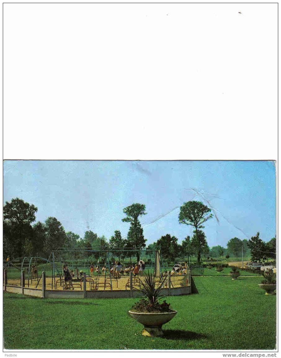 Carte Postale  22.  Loudeac  Jeux D'enfants Au Camping Des Ponts Esbigt - Loudéac