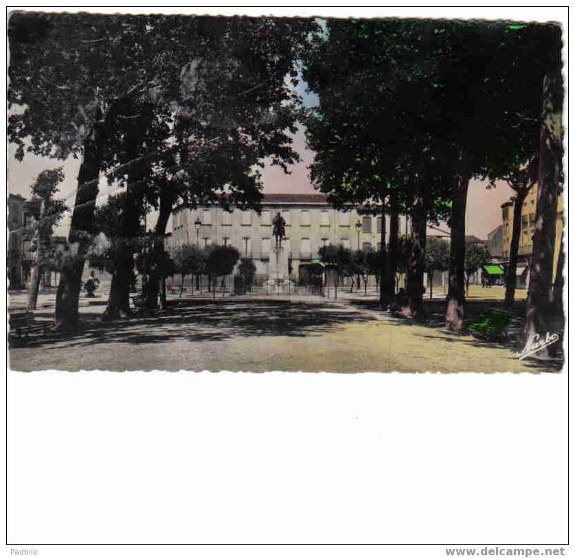 Carte Postale  66.  Rivesaltes  La Promenade Et La Statue Du Maréchal Joffre - Rivesaltes