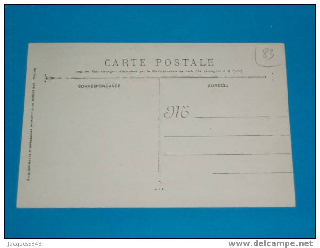 83) Carqueiranne - N° 654 - Anse Des Sablettes -  -  Année  - Edit Marius - Carqueiranne