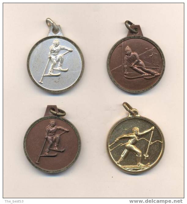 Médaille Sportive Uniface    -   Ski  - Lot De 4 - Winter Sports