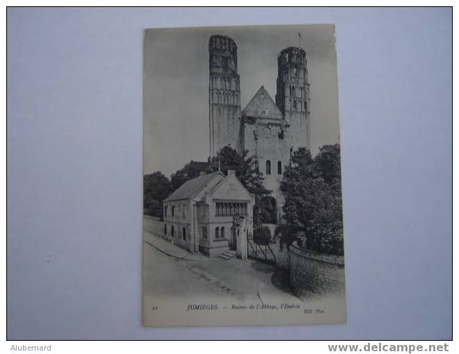 JUMIEGES. Ruines De L'Abbaye, L'entrée - Jumieges