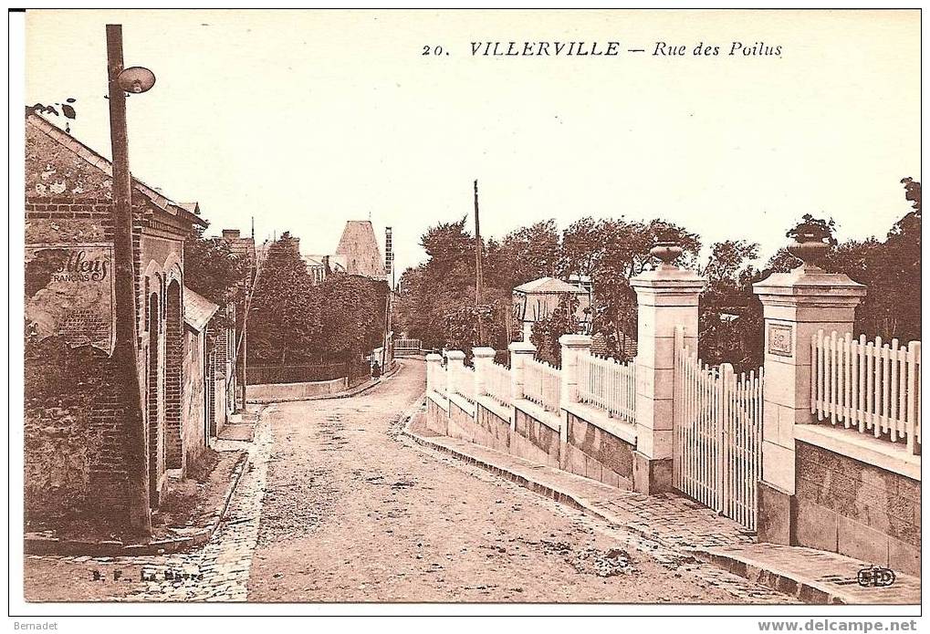 VILLERVILLE...RUE DES POILUS - Villerville