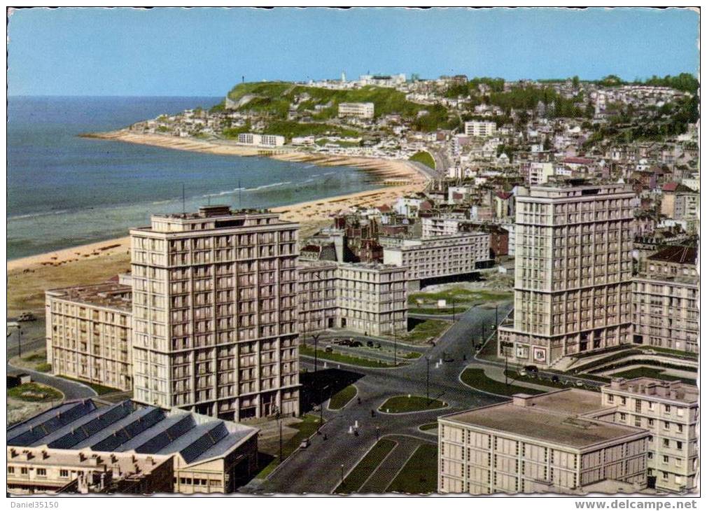 LE HAVRE  La Porte Océane Et Le Cap De La Hève CPSM Dentelée GRAND FORMAT Non écrite Réf. A.7 - Cap De La Hève