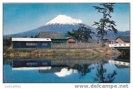 JAPAN . MAJESTIC FUJI , ABOUT 75 MILES FROM TOKYO , JAPAN . - Tokyo