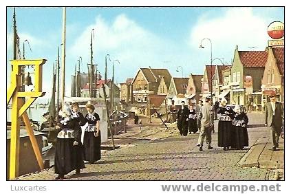 VOLENDAM . - Volendam