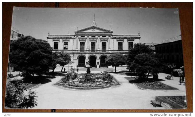 ANTIGUA FOTO POSTAL  DE PALENCIA - 5 - PLAZA MAYOR, CASA CONSISTORIAL - EDICIONES ARTIGOT - SIN CIRCULAR - OLD POSTCARD - Palencia