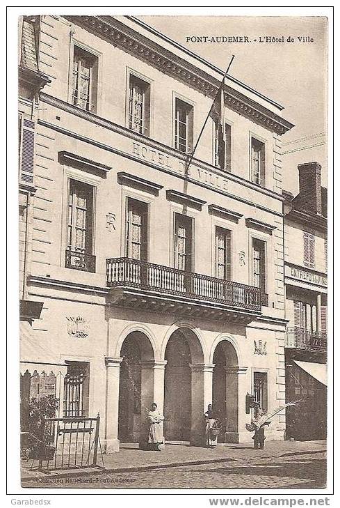 CPA De PONT AUDEMER - L'Hôtel De Ville. - Pont Audemer