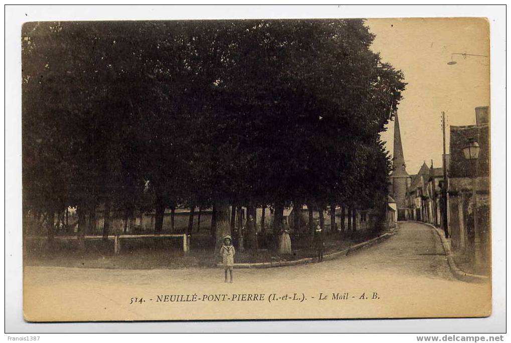 L8 - NEUILLE-PONT-PIERRE - Le Mail (BELLE CARTE Animée De 1924) - Neuillé-Pont-Pierre