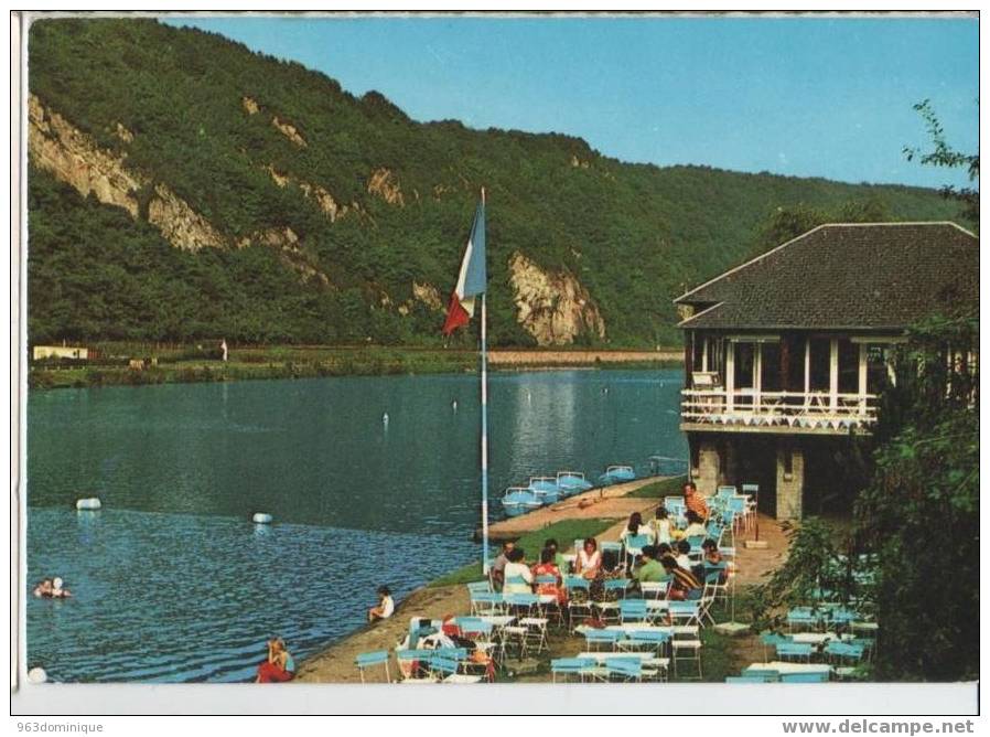 Hastière Sur Meuse : Les Bains - Hastiere