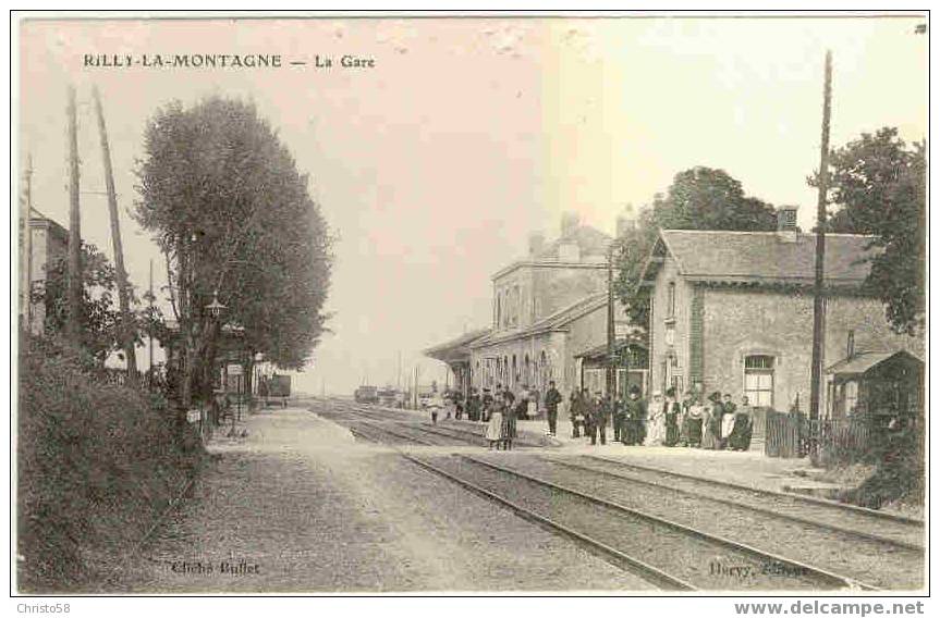 51  RILLY LA MONTAGNE  La Gare   Animée++ - Rilly-la-Montagne