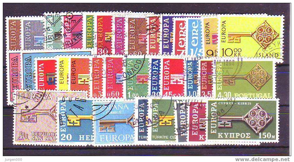 Compleet Jaar 1968, Michel = 40 Euro (Y16538) - 1968