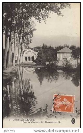 65 - ARGELES-GAZOST - Parc Du Casino Et Les Thermes - Argeles Gazost