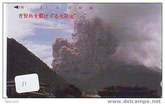 Volcan Volcano Vulkan Sur Telecarte (11 ) - Vulkane