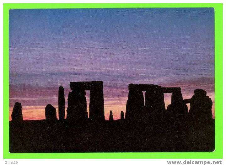 WILTSHIRE, STONEHENGE, UK - FROM THE SOUTH-EAST - - Stonehenge