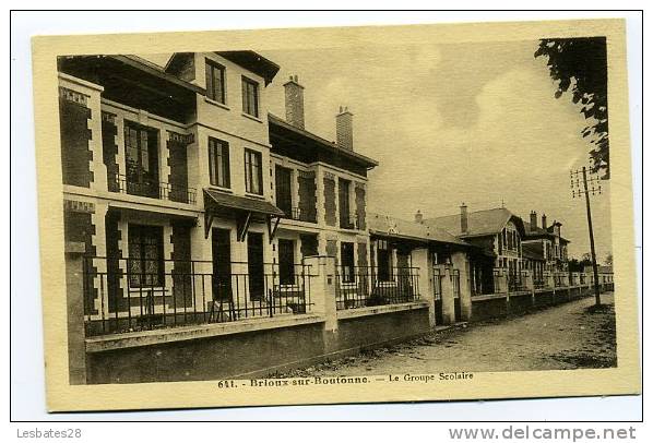 CPA 79.-BRIOUX-SUR-BOUTONNE.-Groupe Scolaire.- - Brioux Sur Boutonne