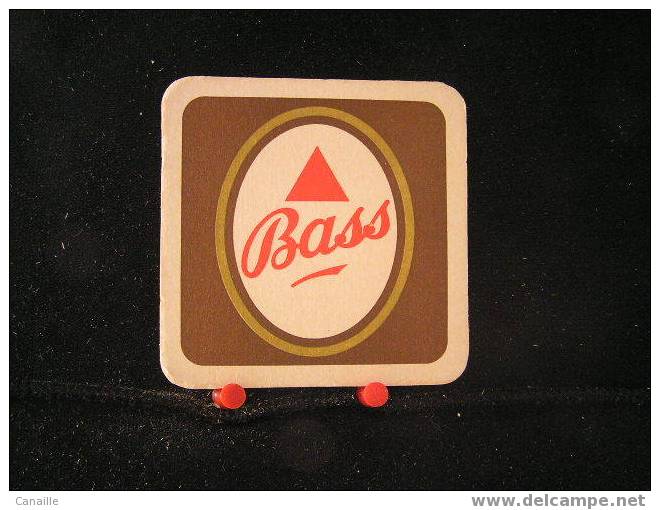 * Sous Bock/Bierviltjes/Beer Mats: Bass Pale Ale And Stout Are Brewed In England * - Beer Mats