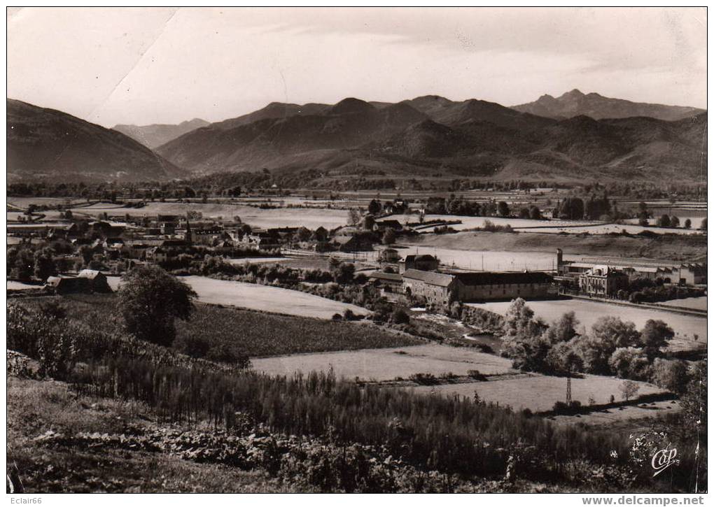 64 OLORON-STE-MARIE  Vue  Sur La Vallée D'Aspe Et Les Pyrénées CP SM15X10cm Année 1953   X - Oloron Sainte Marie