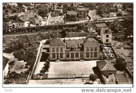 Cpc 001  - MERIEL - Ecole De Filles (95 - Val D´Oise) - Meriel