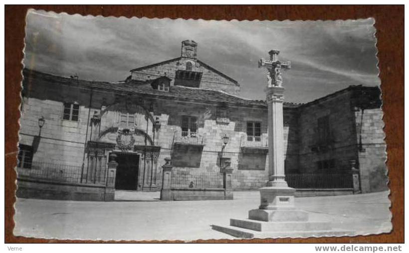 ANTIGUA POSTAL DE LUGO - 23 - PALACIO EPISCOPAL - EDICIONES ARTIGOT - SIN CIRCULAR - Lugo
