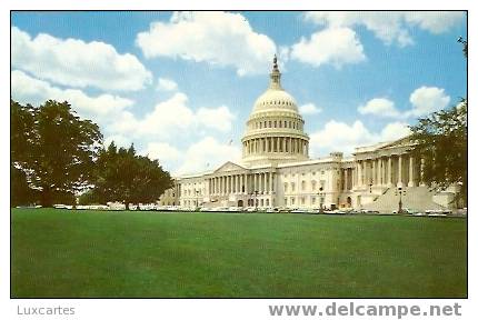 UNITED STATES CAPITOL BUILDING . - Washington DC