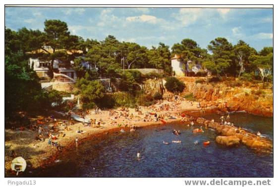 Plage Dans La Baie De Santa Lucia - Boulouris