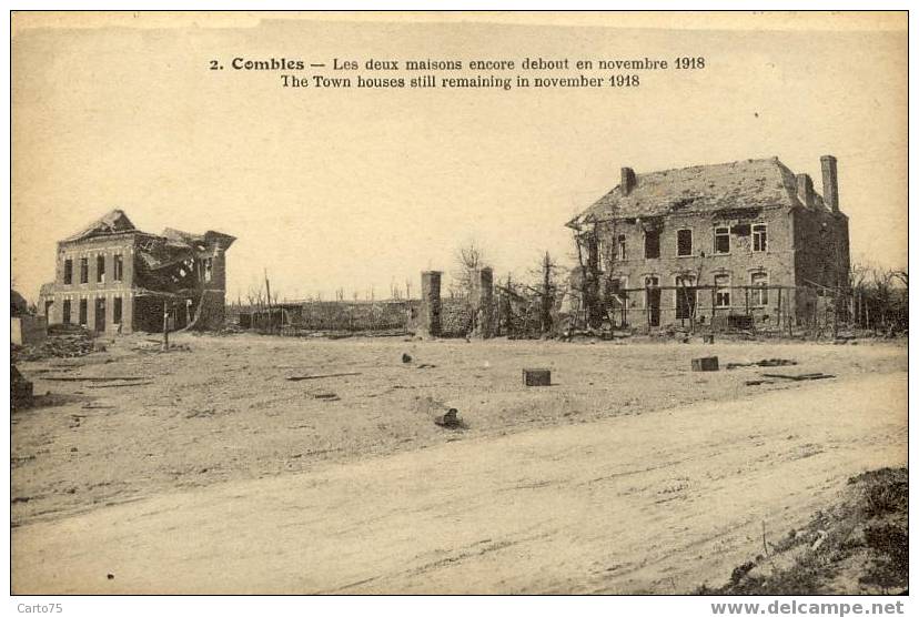 COMBLES 80 - Les Deux Maisons Encore Debout En Novembre 1918 - Combles