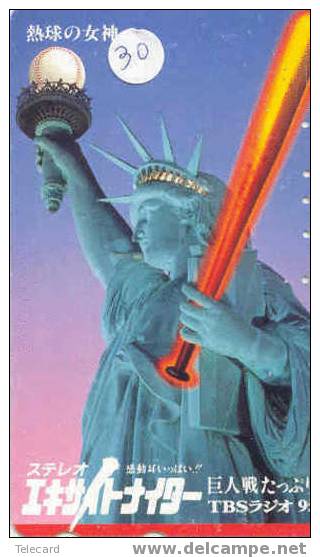 Telecarte Statue Of Liberty (30) Statue De La Liberte Twins Towers New York USA  Phonecard Japan - Paysages