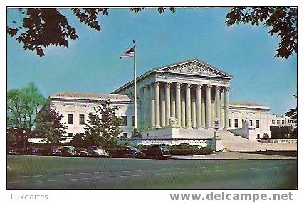 THE SUPREME COURT BUILDING... - Washington DC