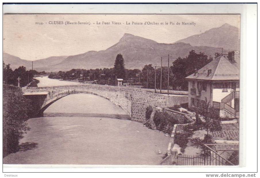 CLUSES , LE PONT VIEUX - Cluses