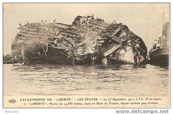 Ref No Mla 12- MARINE DE GUERRE -catastrophe Du Liberte A Toulon -les Epaves - Bon Etat - Warships