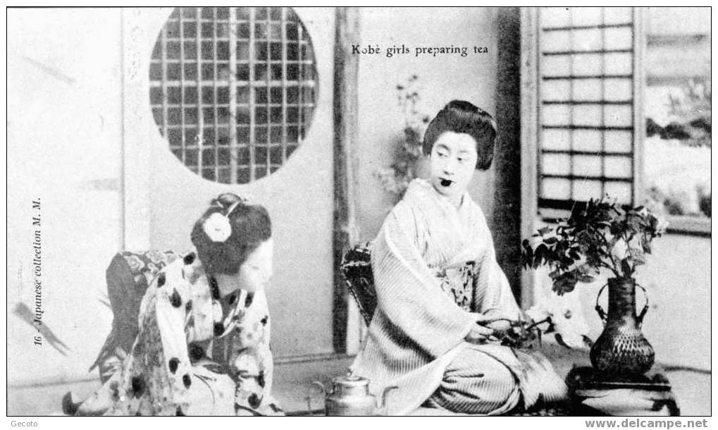 Kobe Girls Preparing Tea - Kobe
