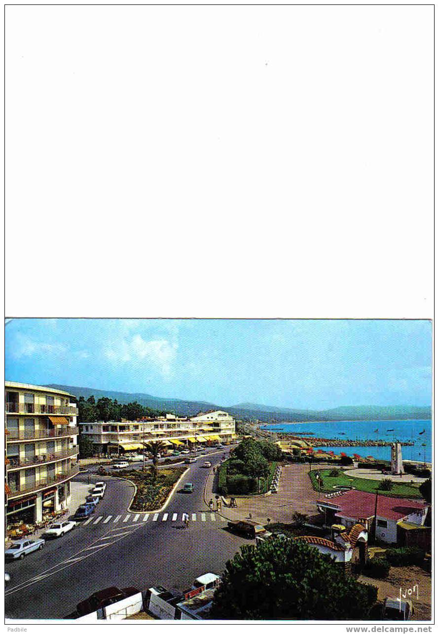 Carte Postale  83. Cavalair-sur-Mer  Rond-Point De Lattre De Tassigny - Cavalaire-sur-Mer