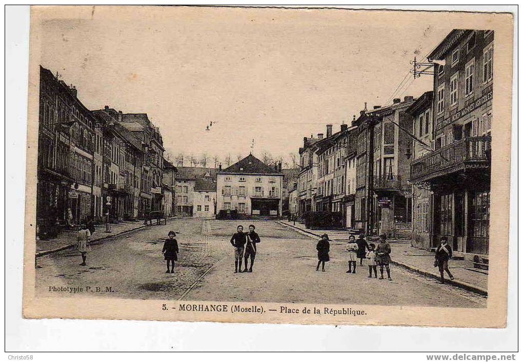 57  MORHANGE  Place De La Republique  Animée - Morhange