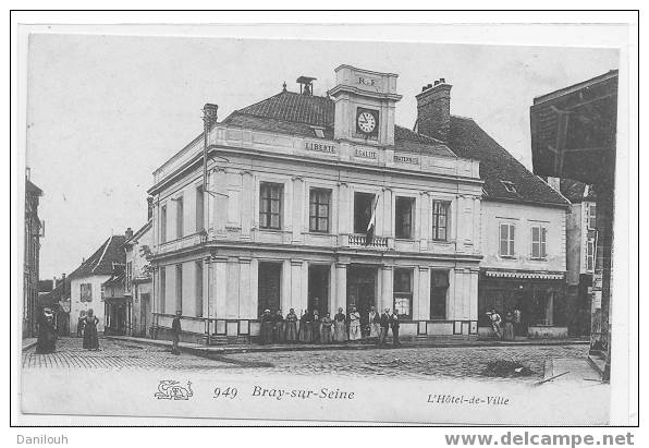 77 / BRAY SUR SEINE / Hotel De Ville, ANIMEE, N° 949 - Bray Sur Seine