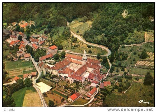 CARTE POSTALE DE BAUME LES MESSIEURS - VUE AERIENNE  L ABBAYE - Baume-les-Messieurs